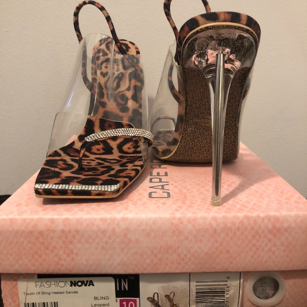 Shoes - Picture 2 of 4